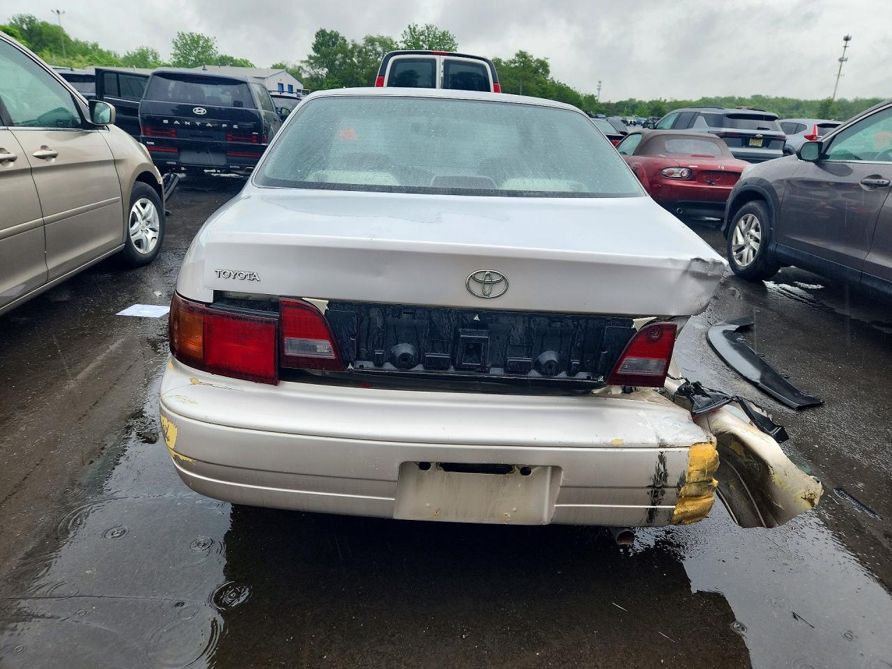 Toyota Camry Dx