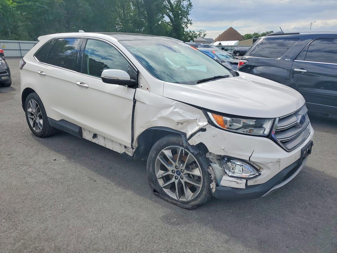 Ford Edge Titanium