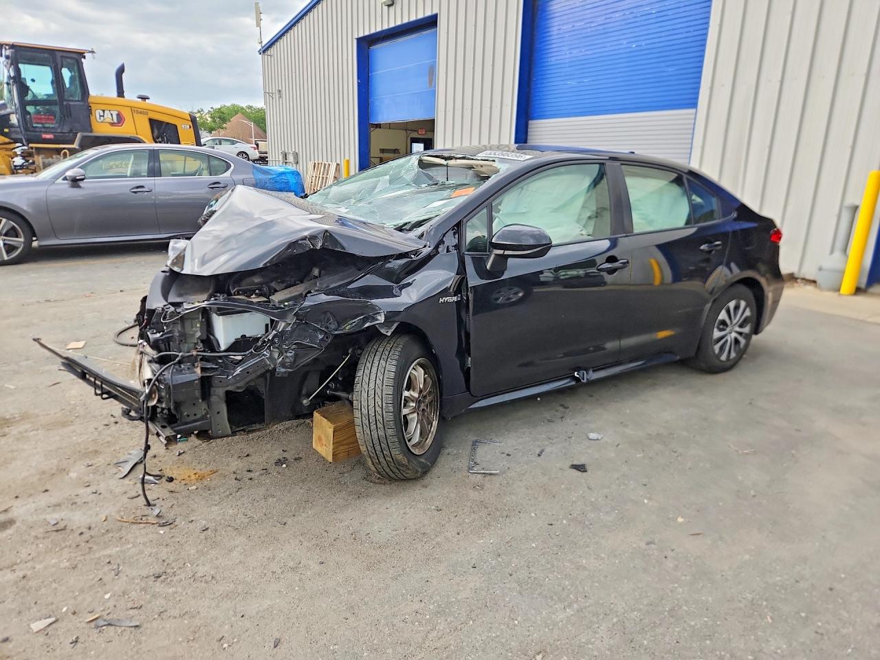 Salvage Toyota Corolla Image