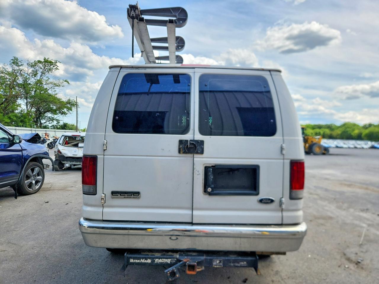 Ford Econoline E250 Van