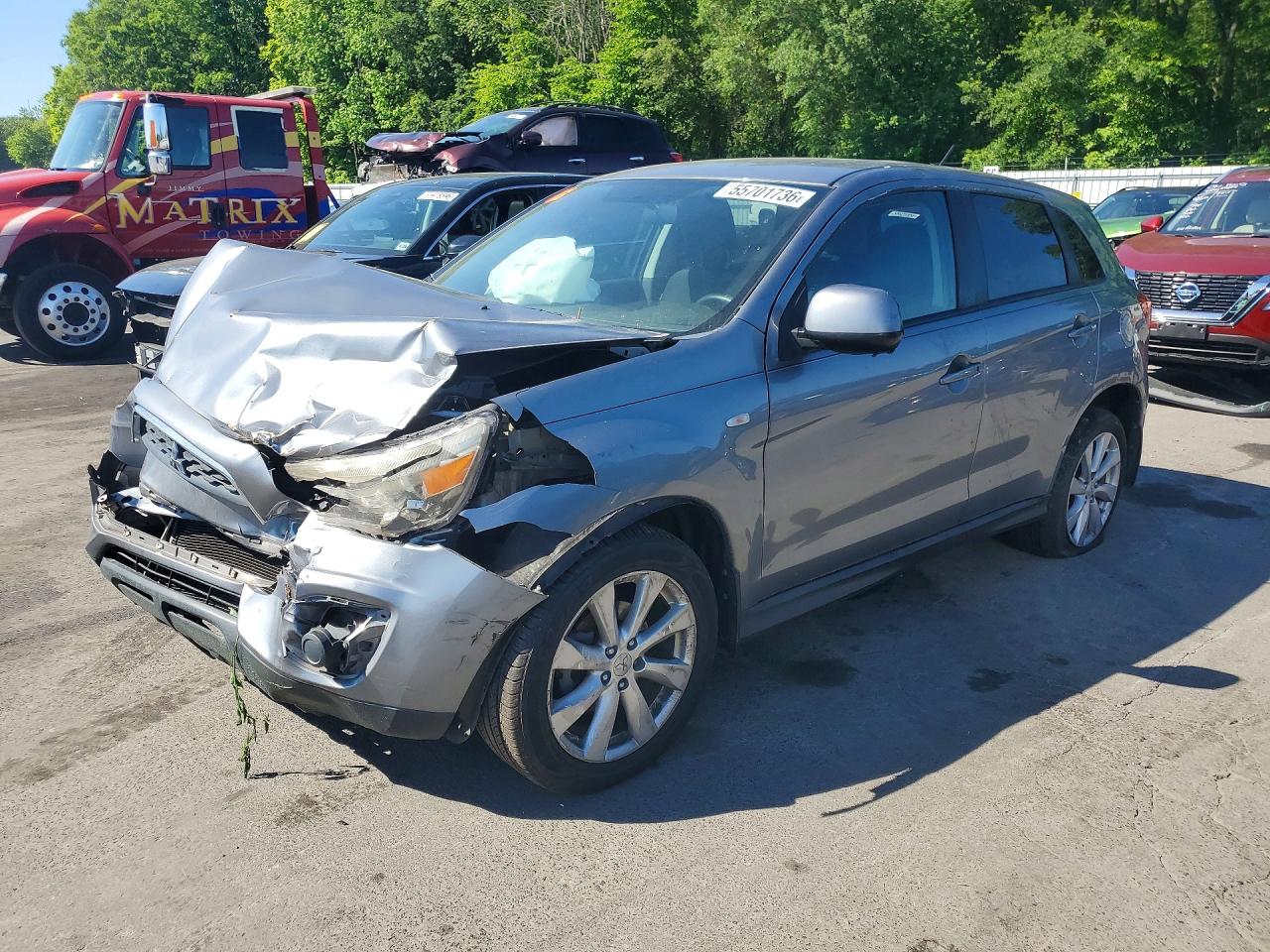 Salvage Mitsubishi Outlander Image