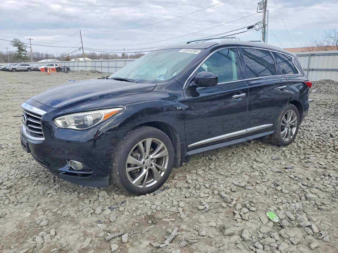 Salvage INFINITI Qx Image
