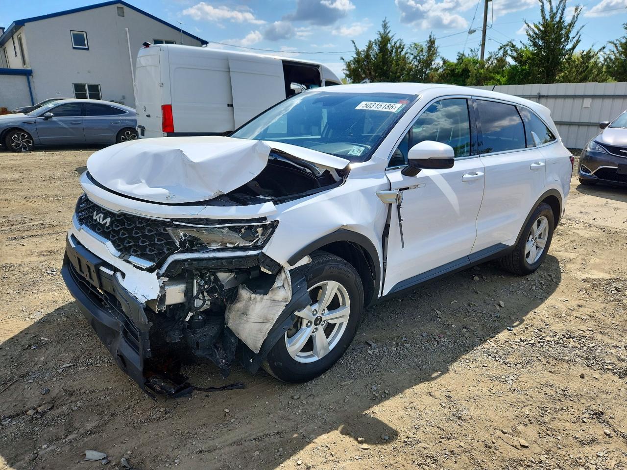 Salvage Kia Sorento Image
