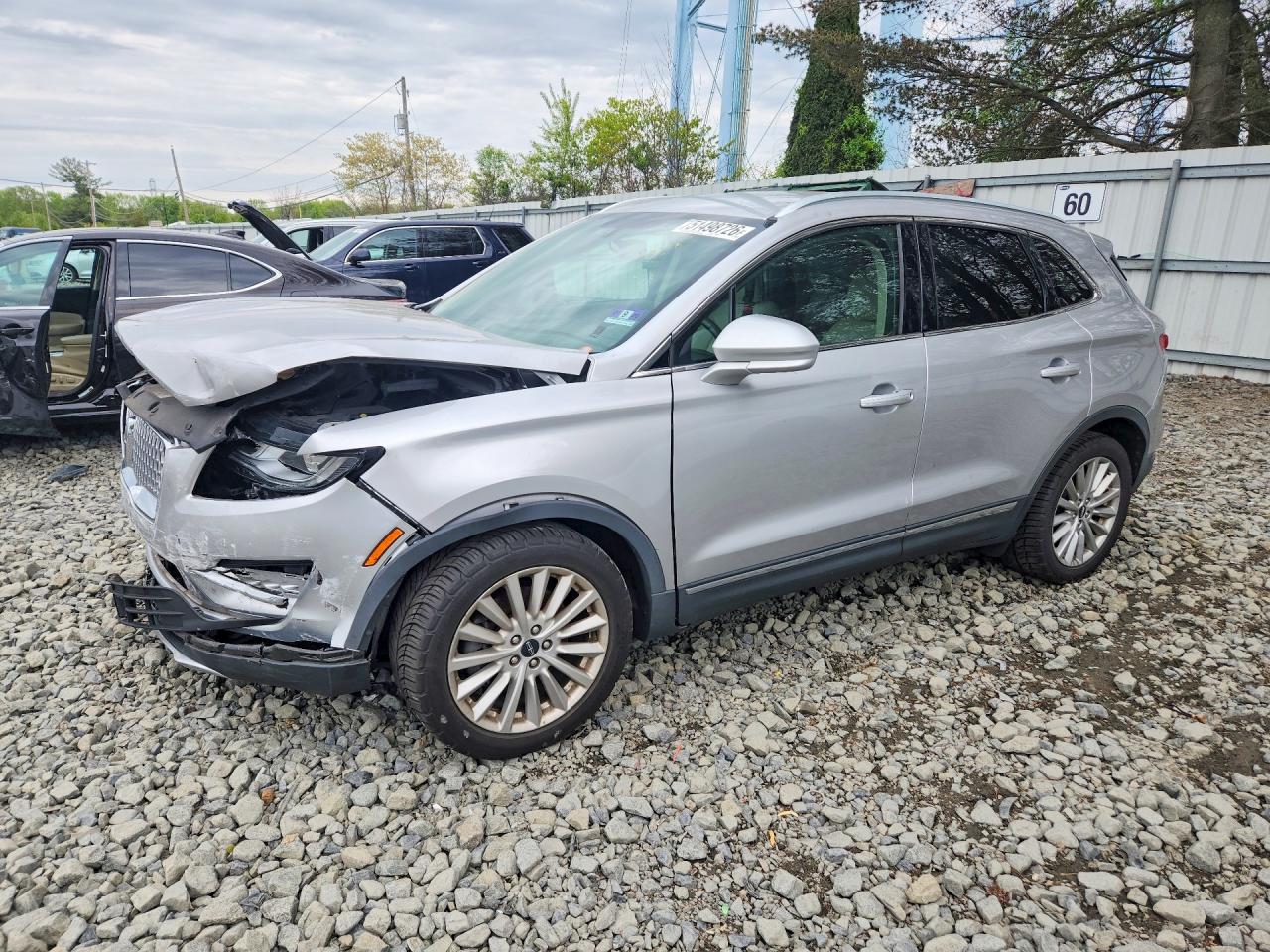Salvage Lincoln MKZ Image
