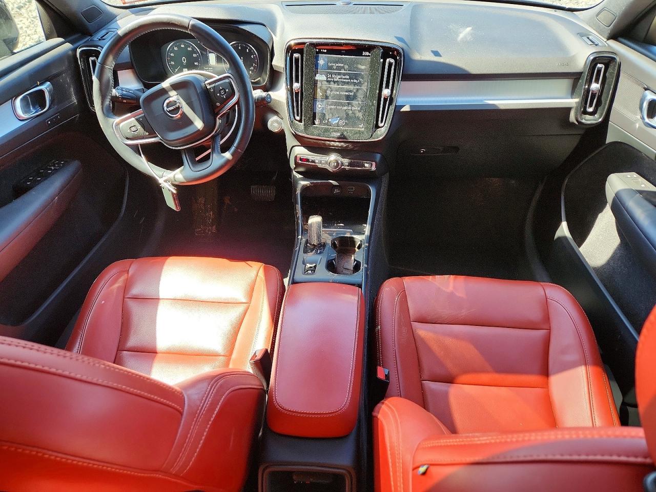 Volvo XC40 T5 Momentum