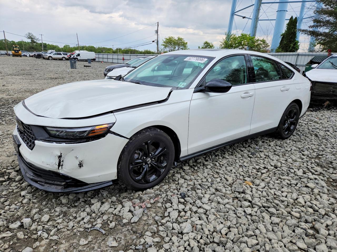 Salvage Honda Accord Image