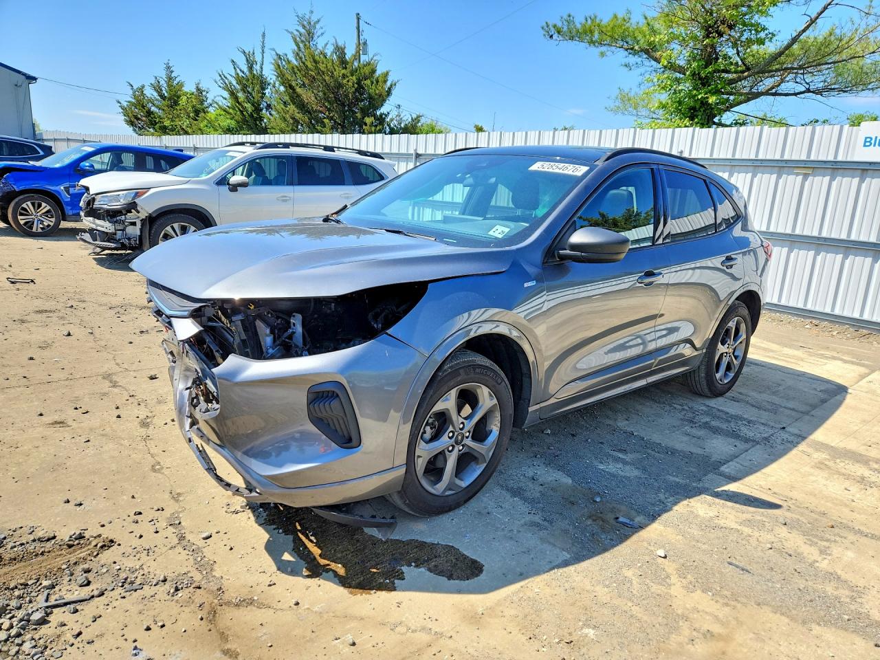 Salvage Ford Escape Image