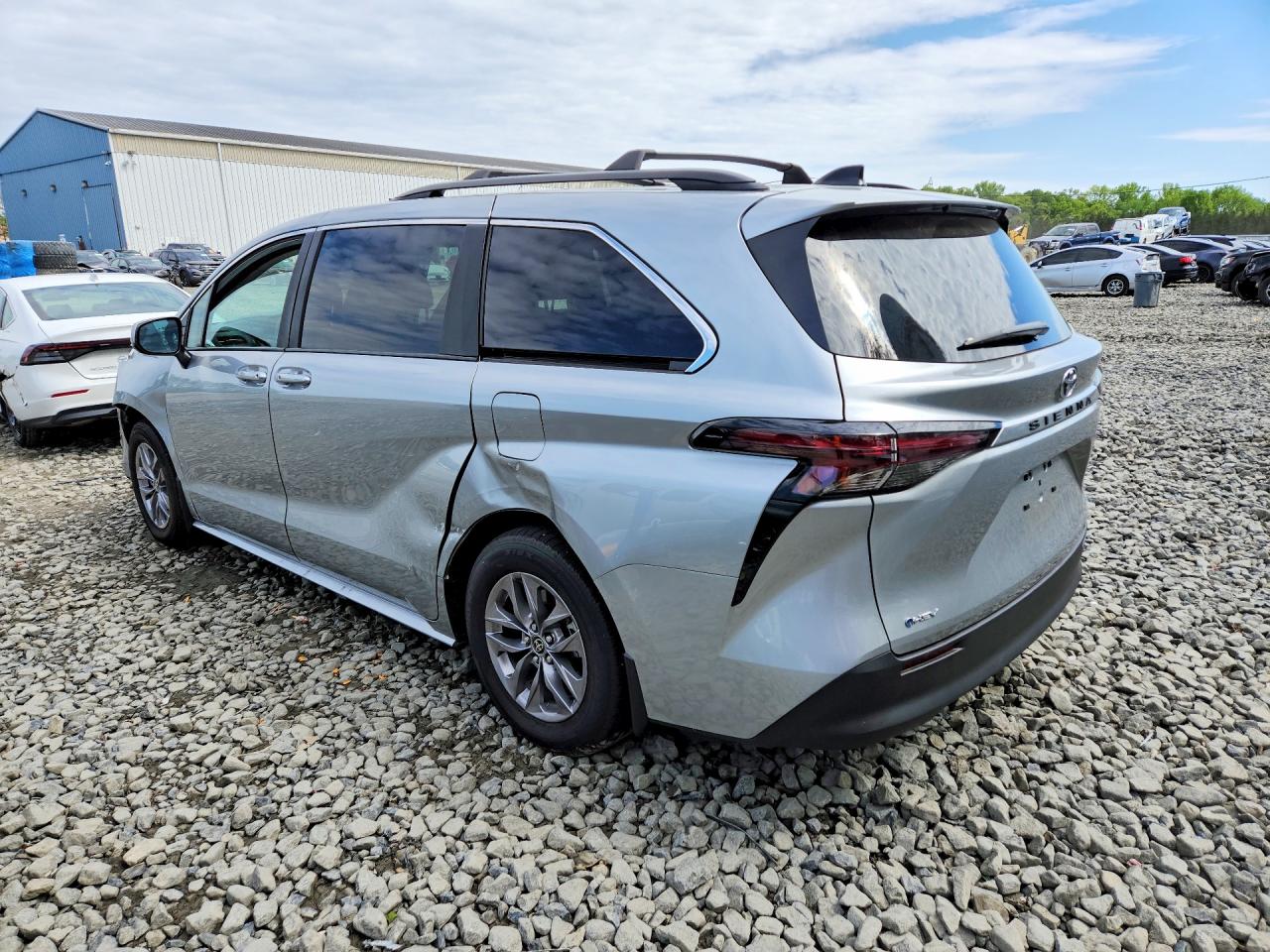 Toyota Sienna Le