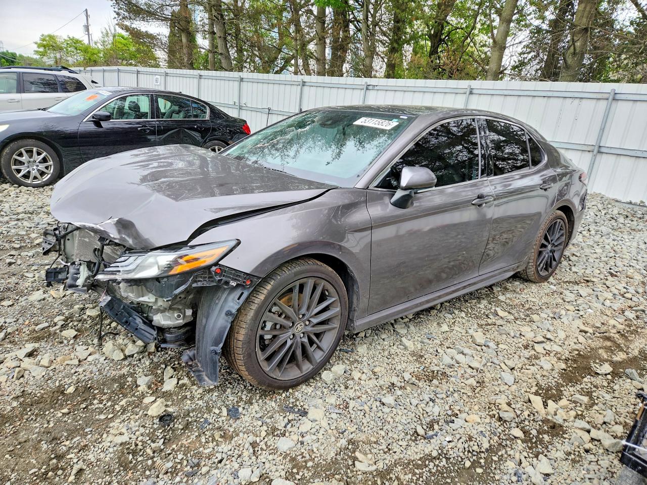 Salvage Toyota Camry Image