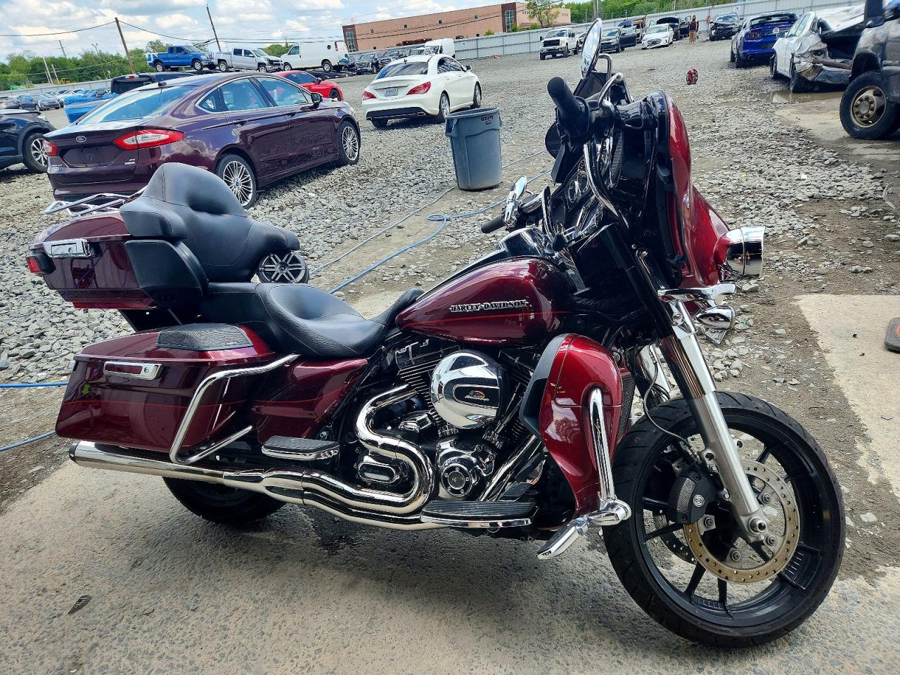Salvage Harley-Davidson Fl Image