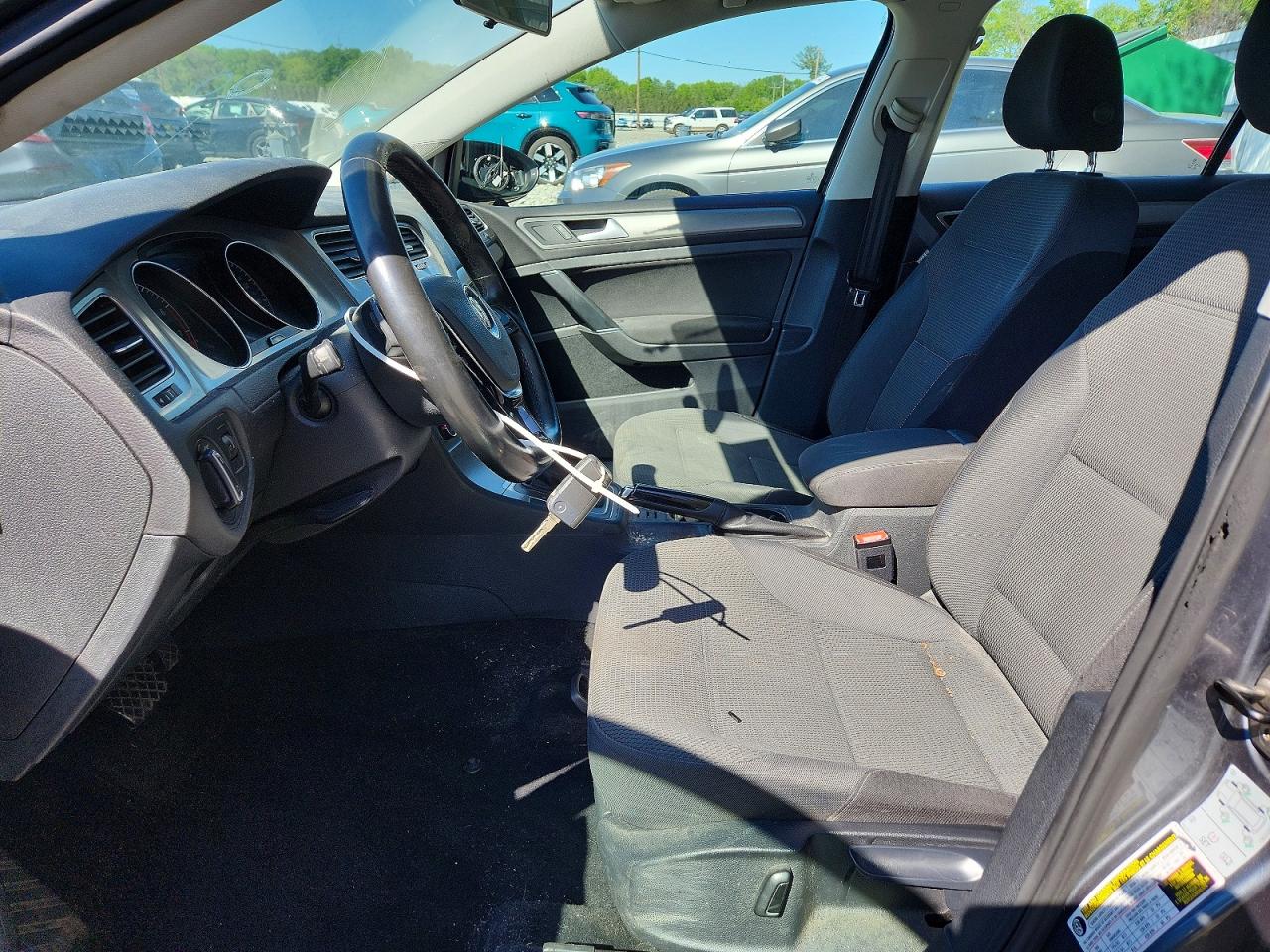Volkswagen Golf S