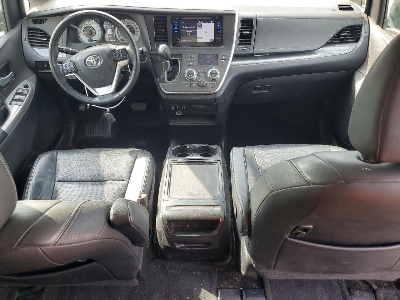 Toyota Sienna Sport