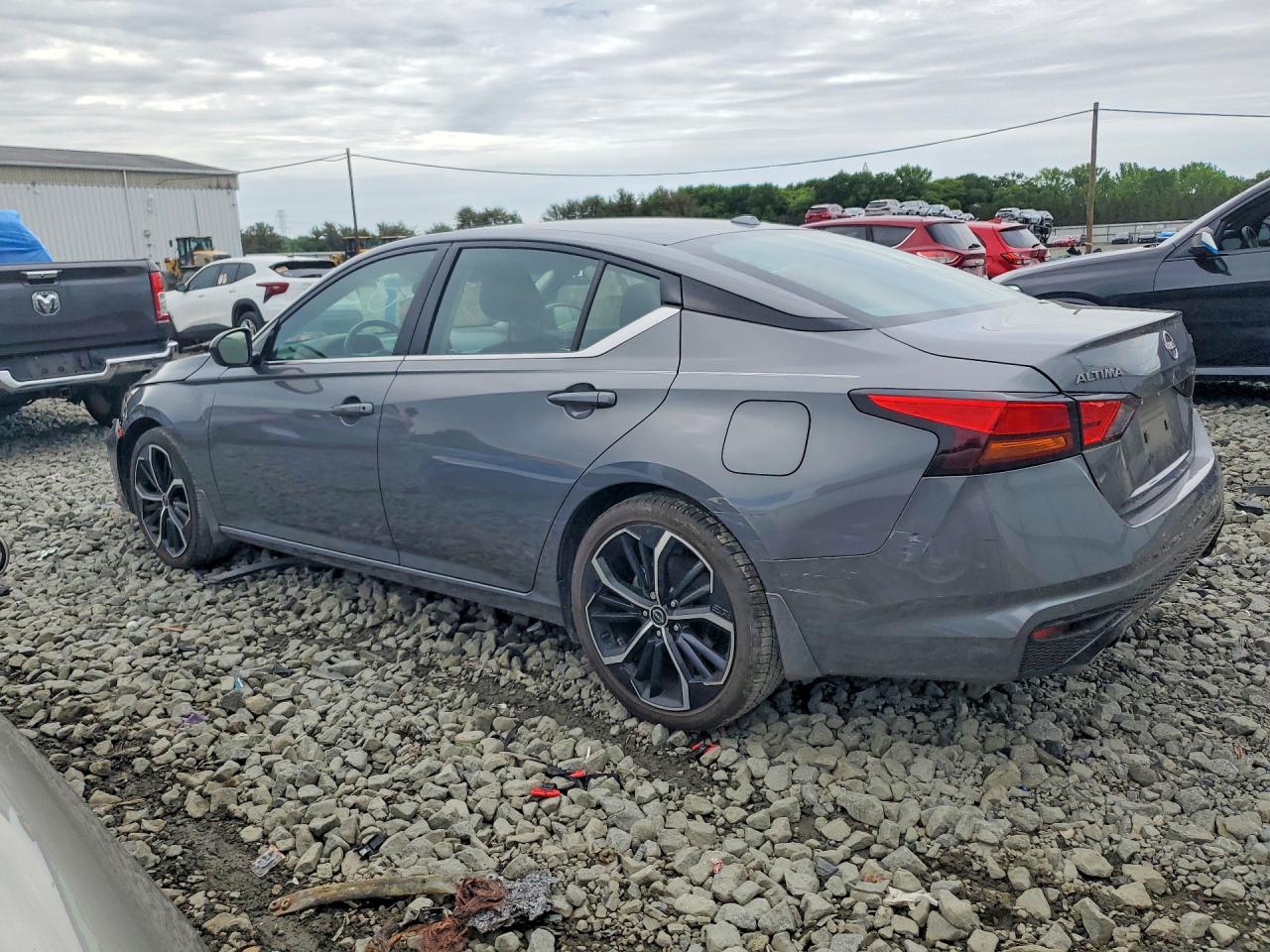 Nissan Altima Sr
