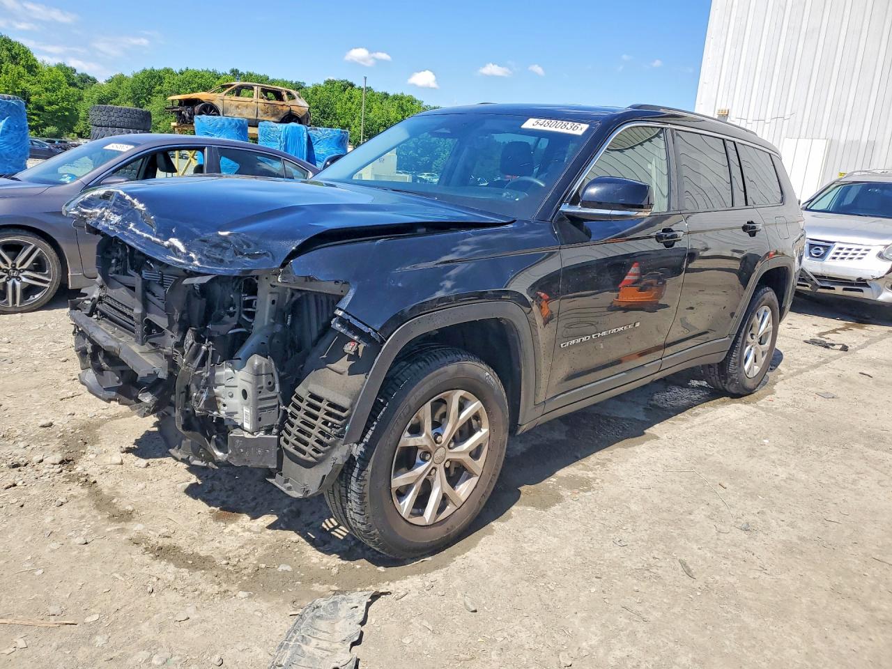 Salvage Jeep Cherokee Image