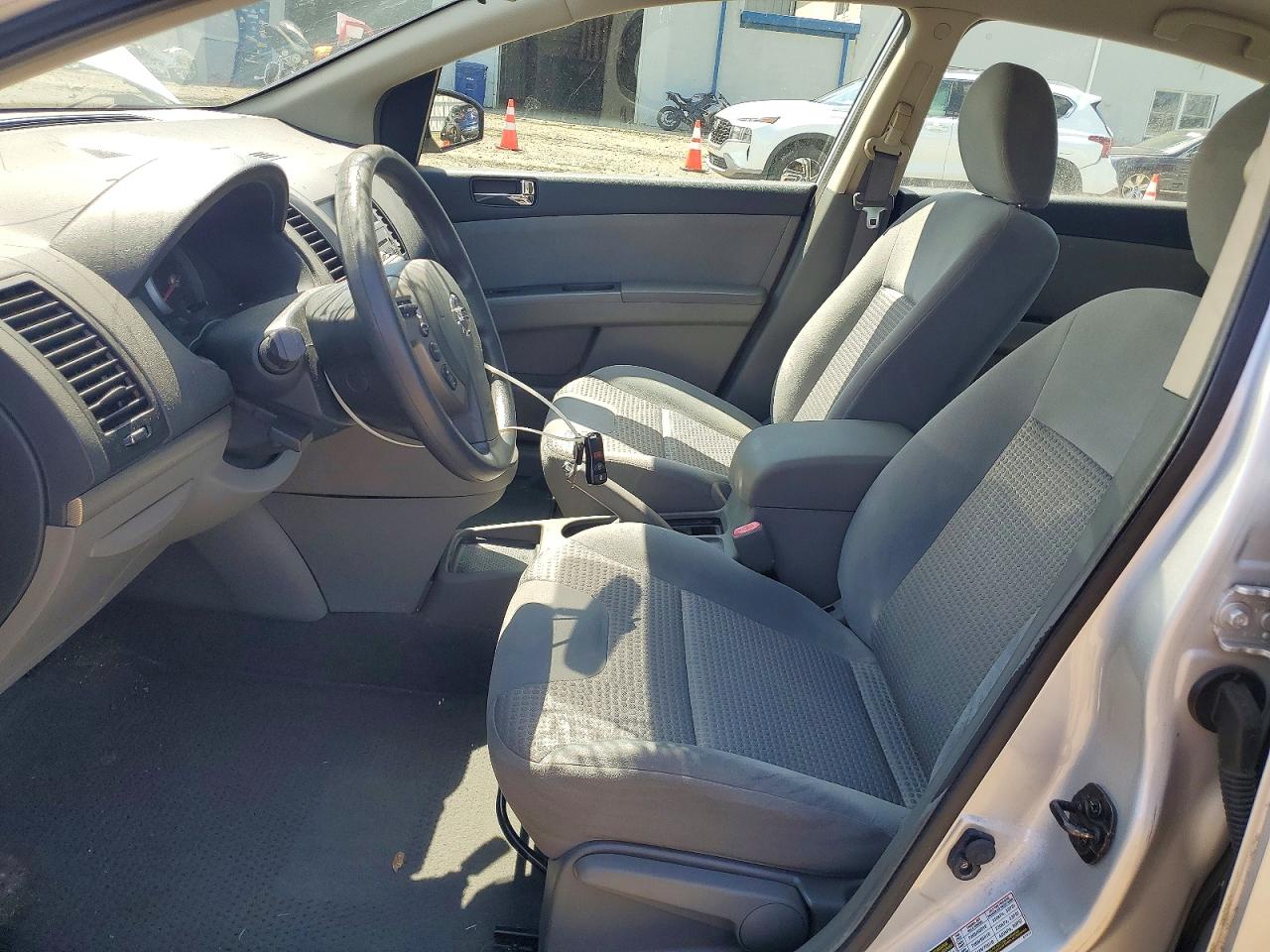 Nissan Sentra 2.0