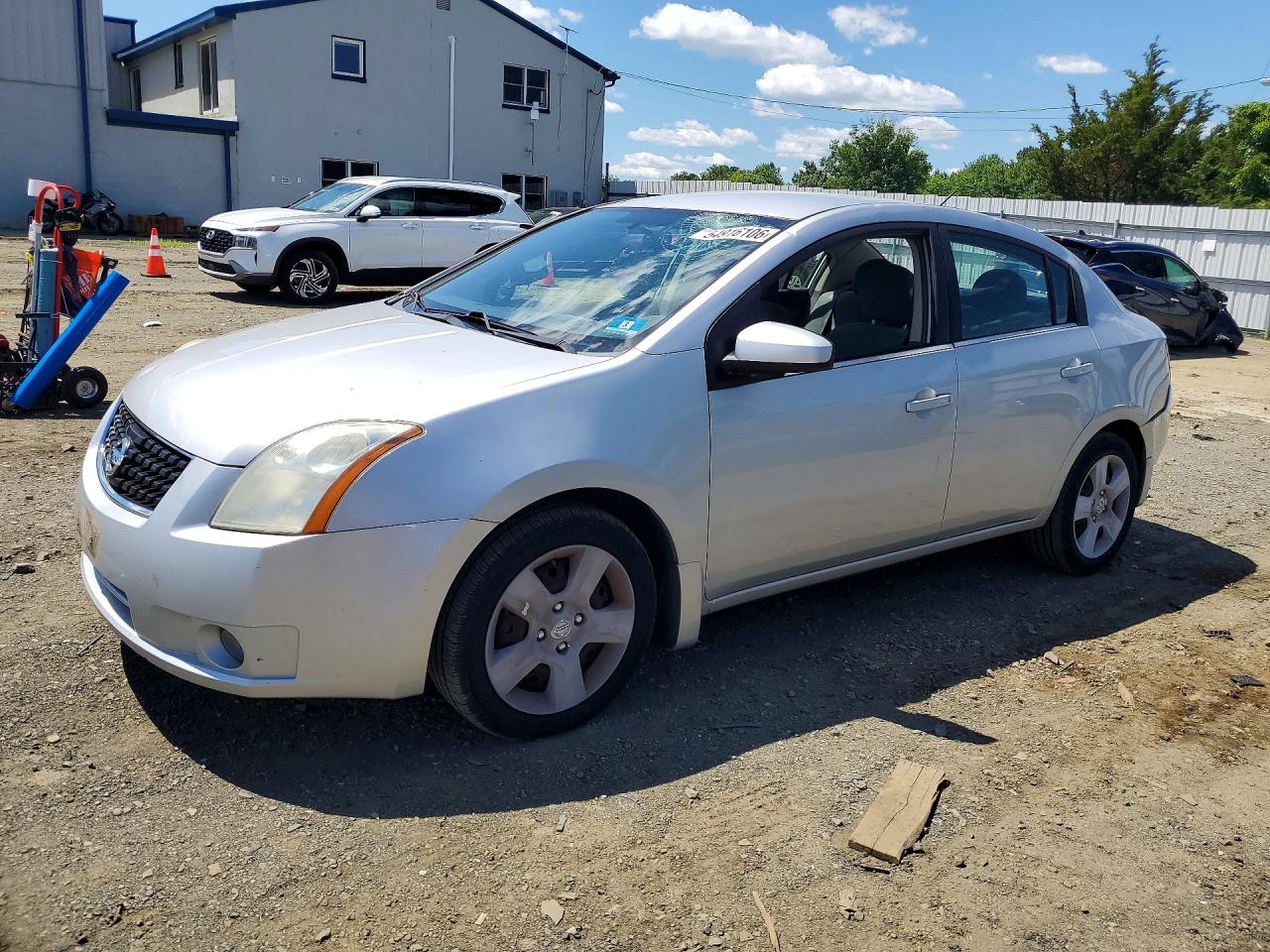 Salvage Nissan Sentra Image