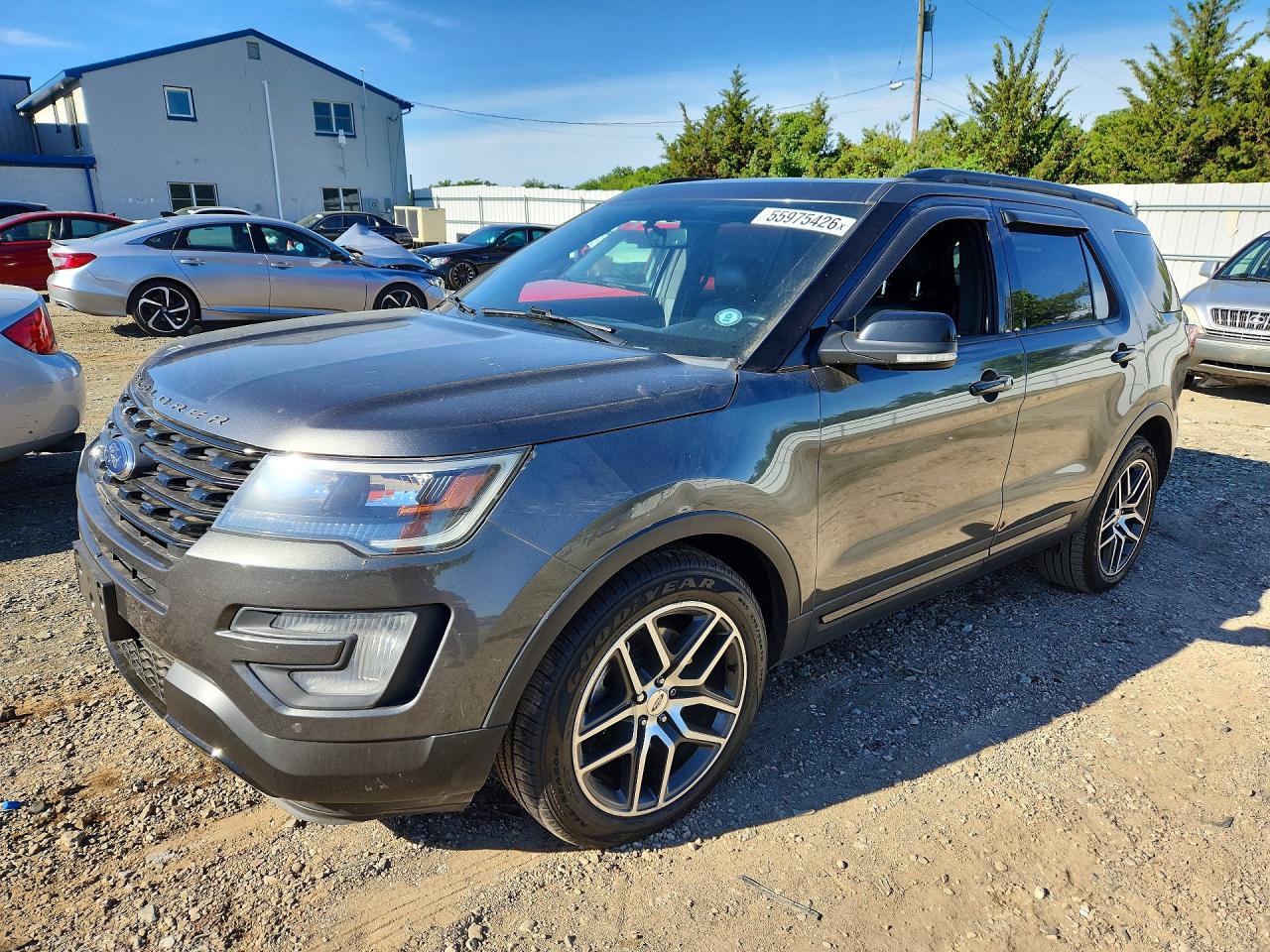 Salvage Ford Explorer Image