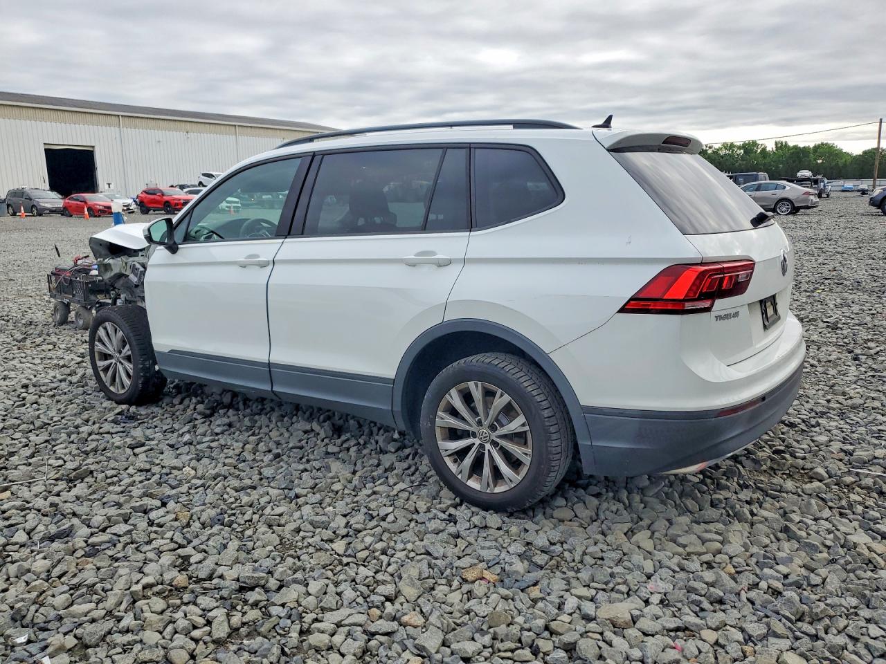 Volkswagen Tiguan S