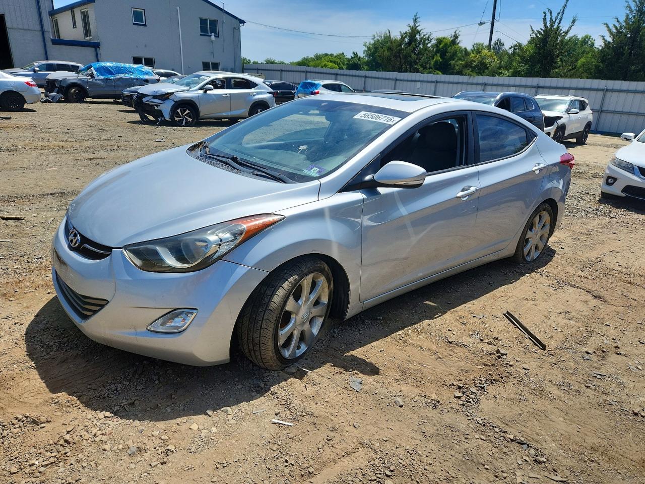 Salvage Hyundai ELANTRA Image