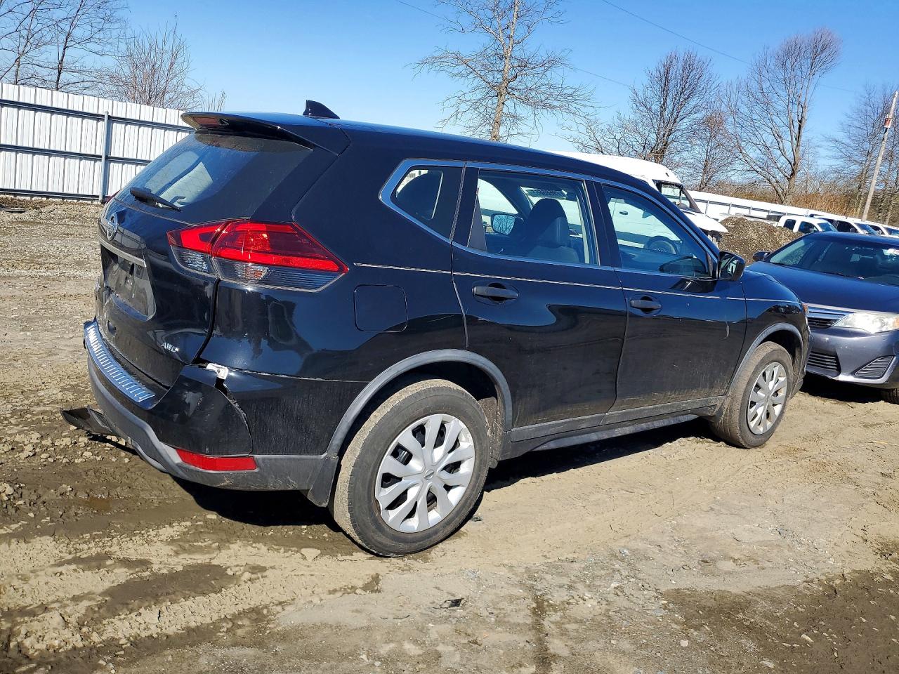 Nissan Rogue S