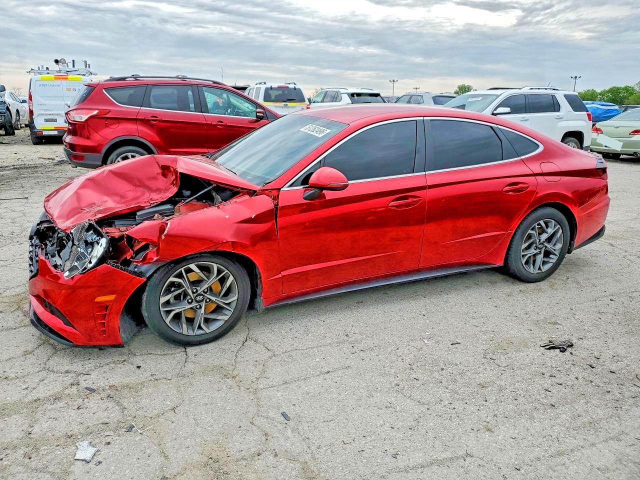 Salvage Hyundai SONATA Image