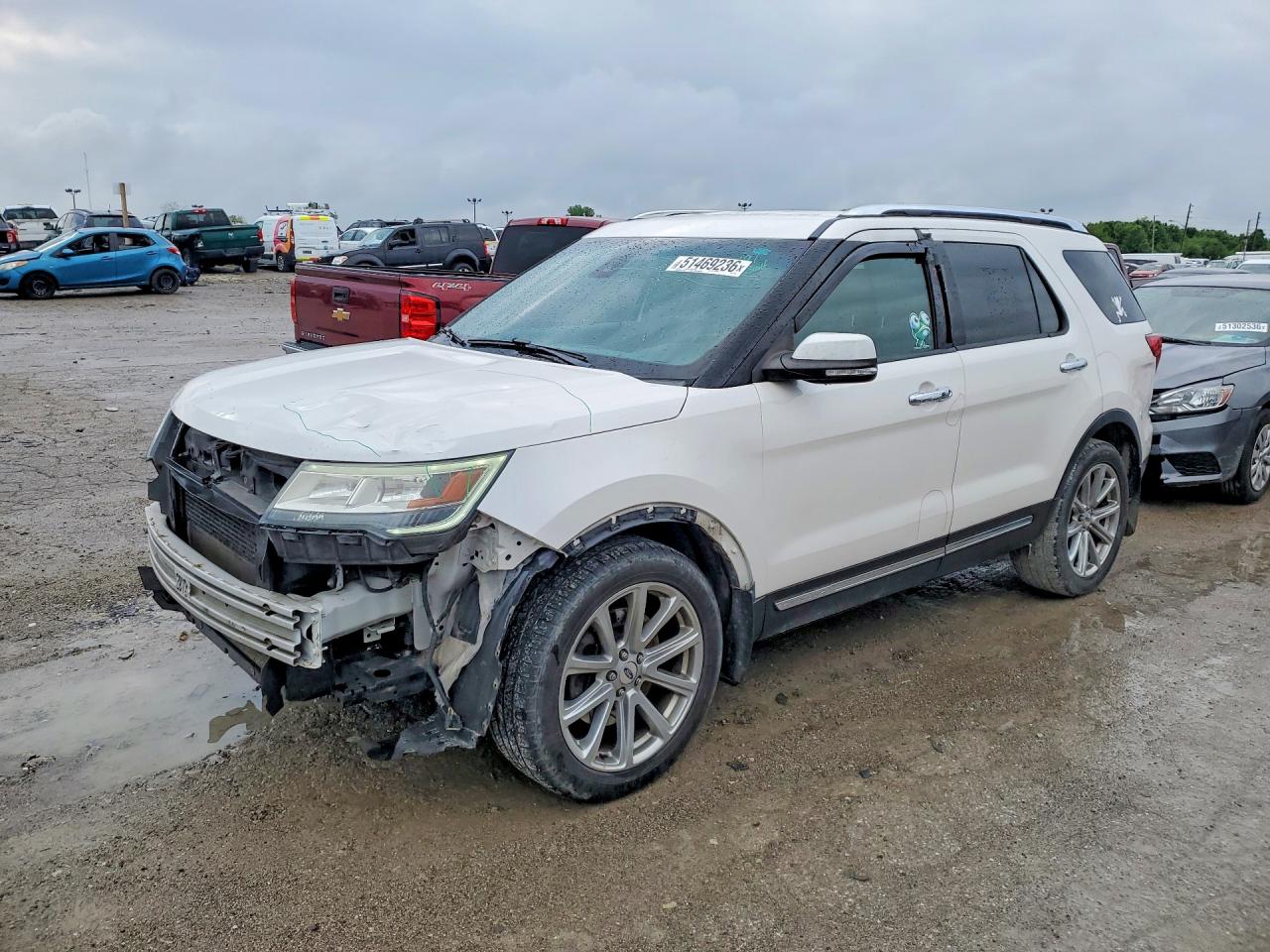 Salvage Ford Explorer Image