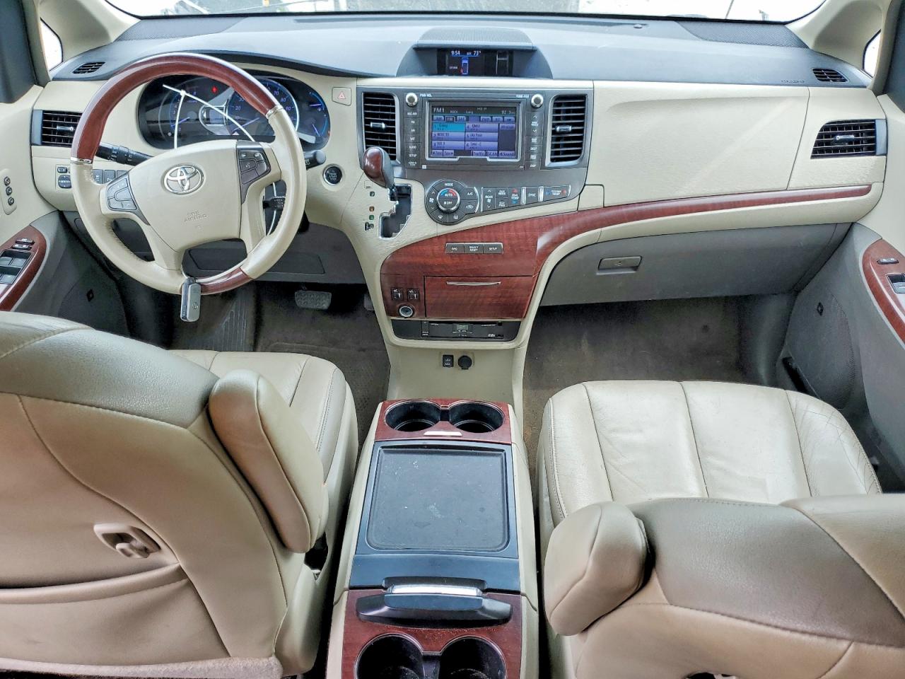 Toyota Sienna Limited 7-passenger