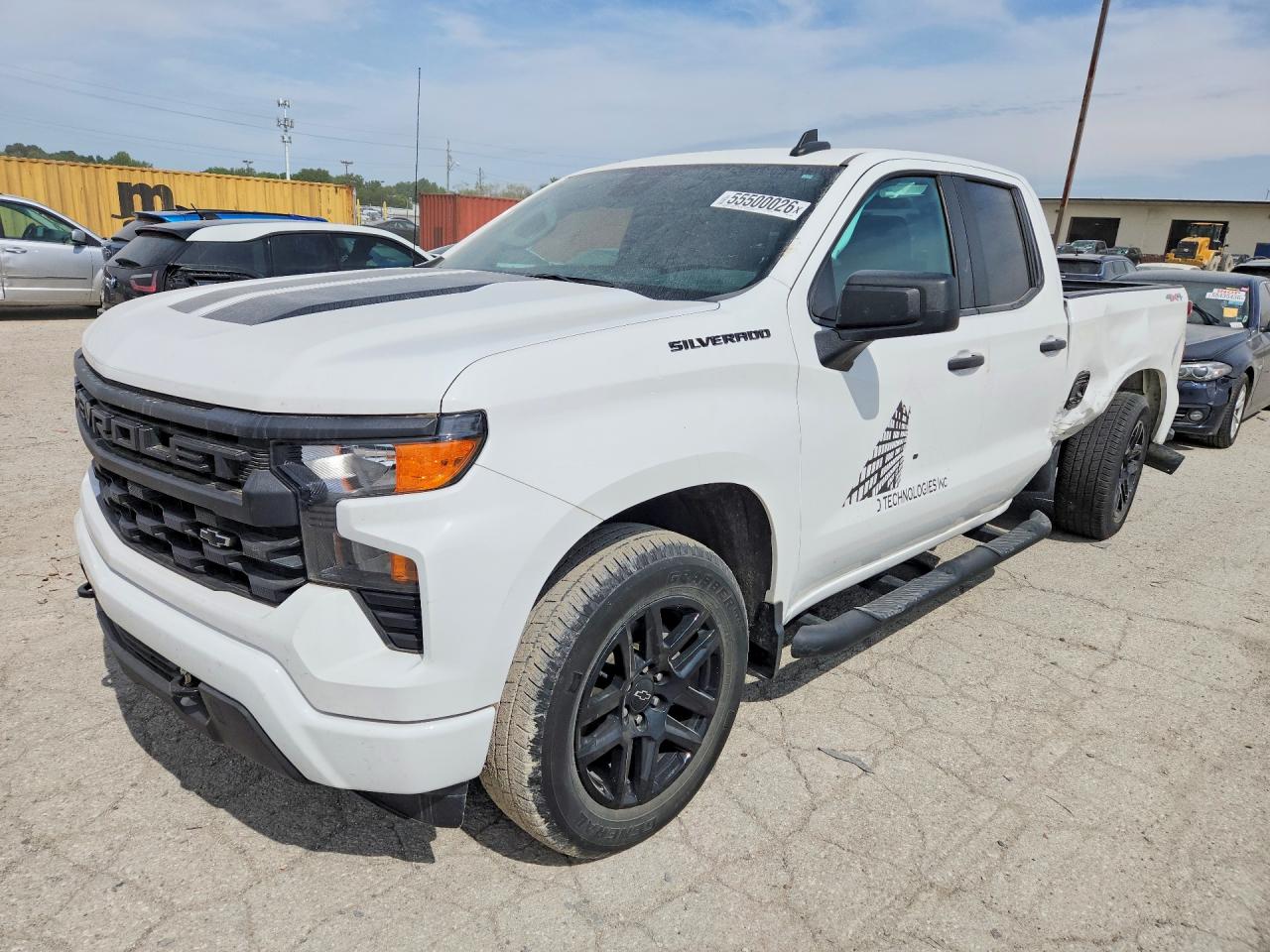 Salvage Chevrolet Silverado Image