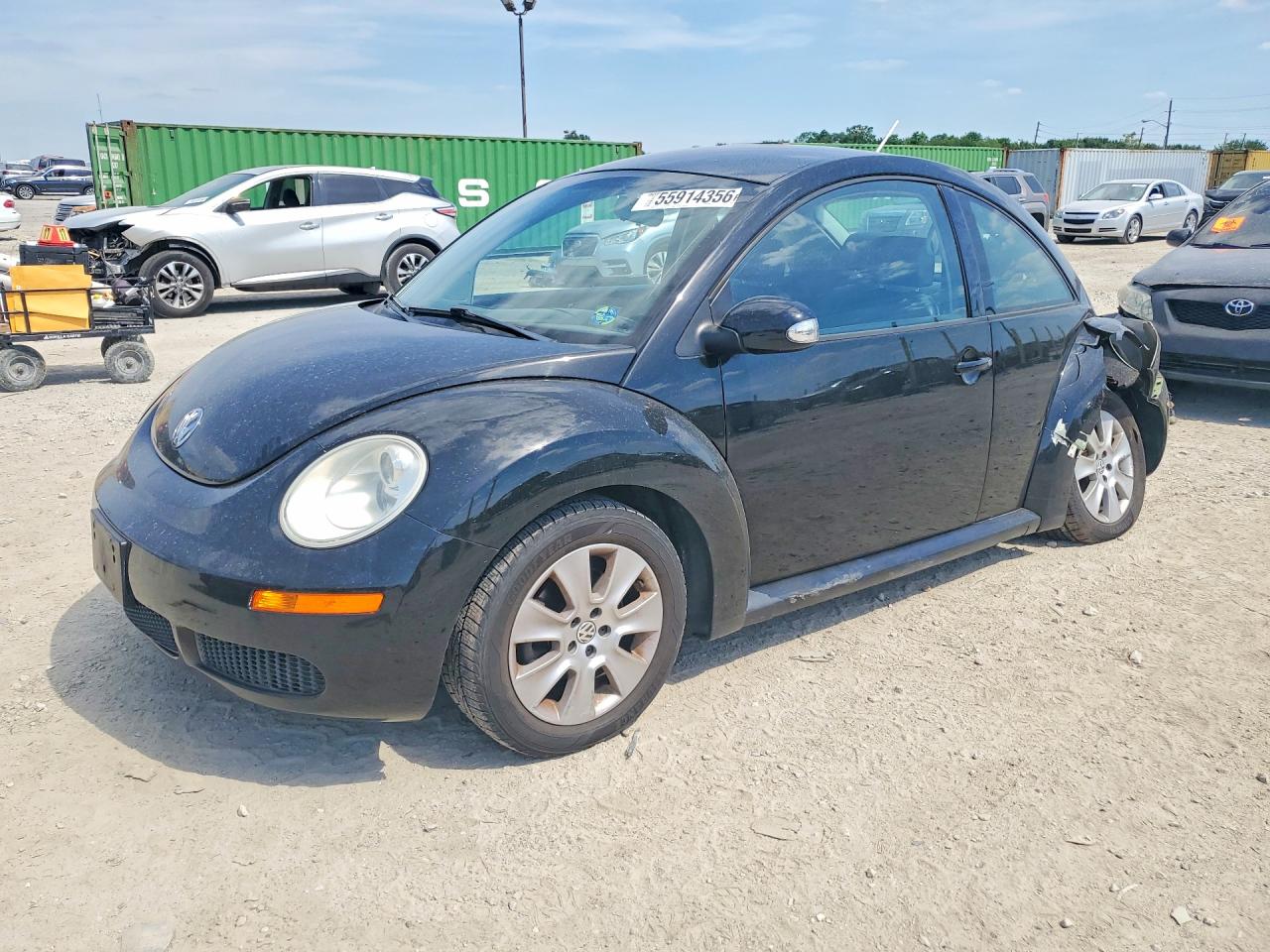 Salvage Volkswagen Beetle Image