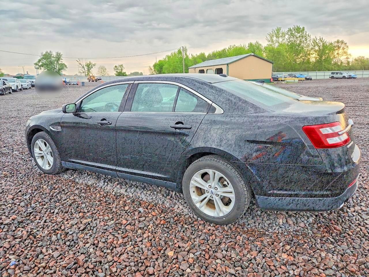Ford Taurus Sel