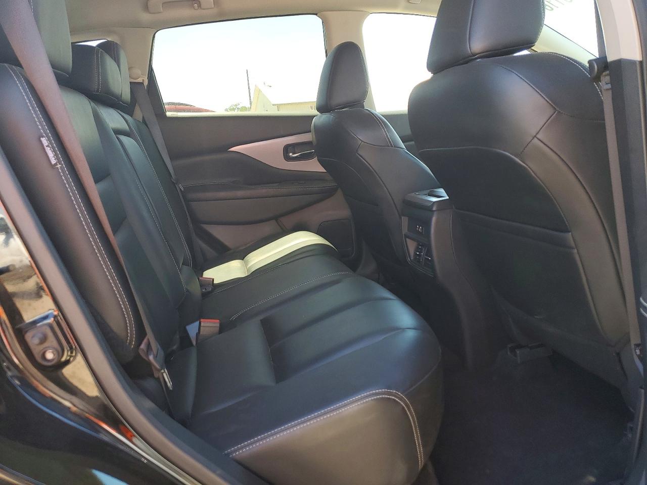 Nissan Murano Sv