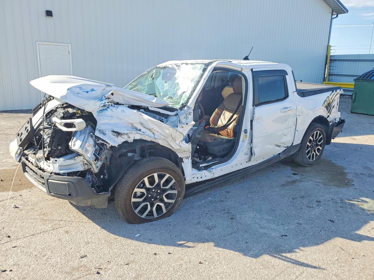 Salvage Ford Maverick Image