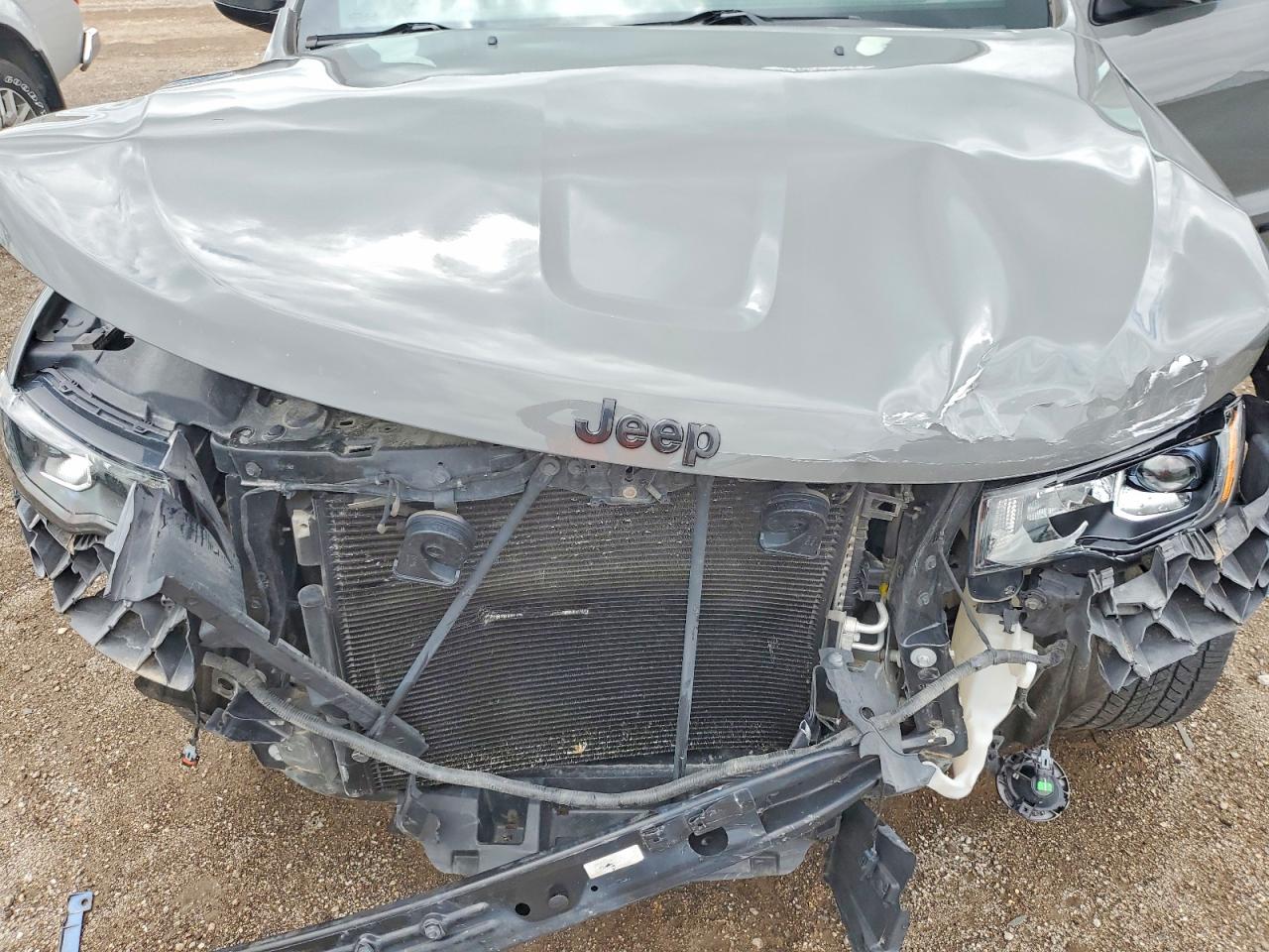 Jeep Cherokee Laredo