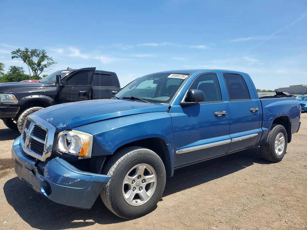 Salvage Dodge Dakota Image