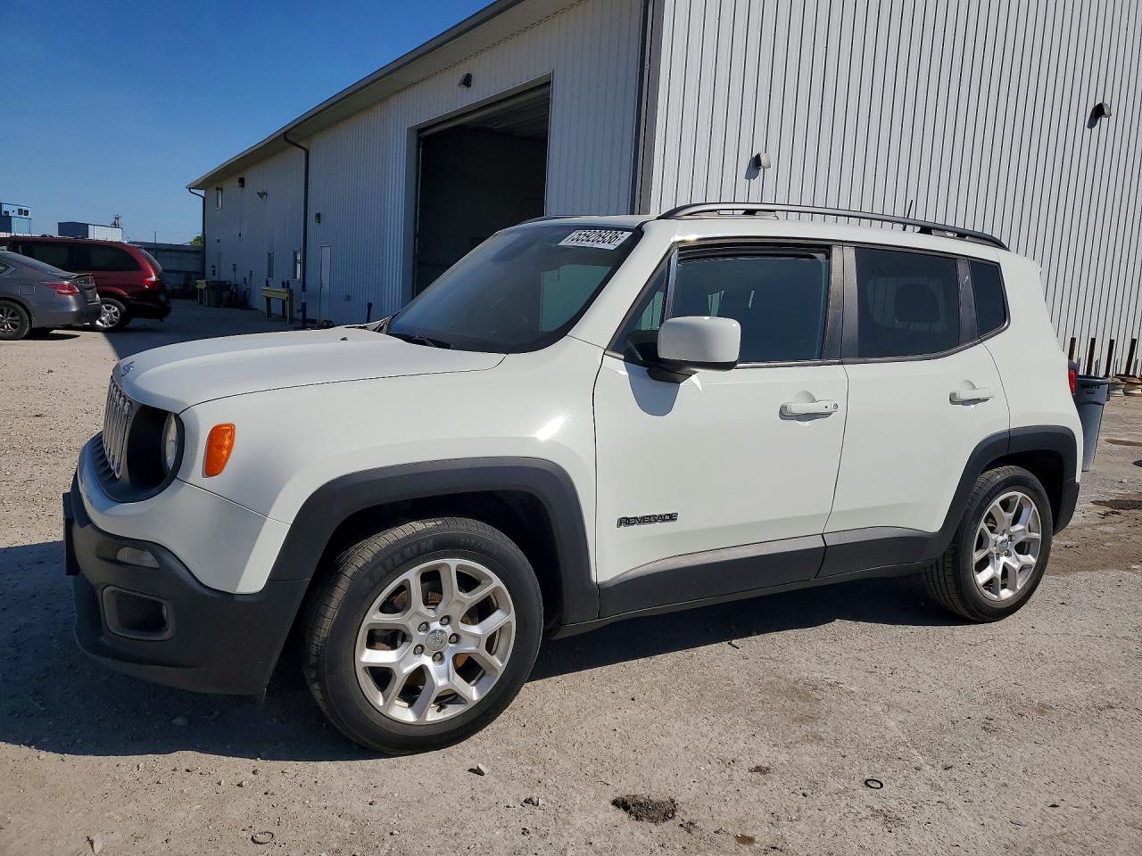 Salvage Jeep Renegade Image