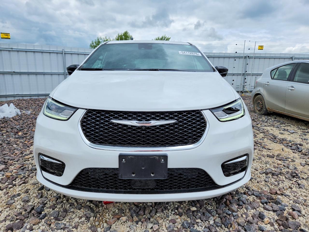 Chrysler Pacifica Hybrid Select