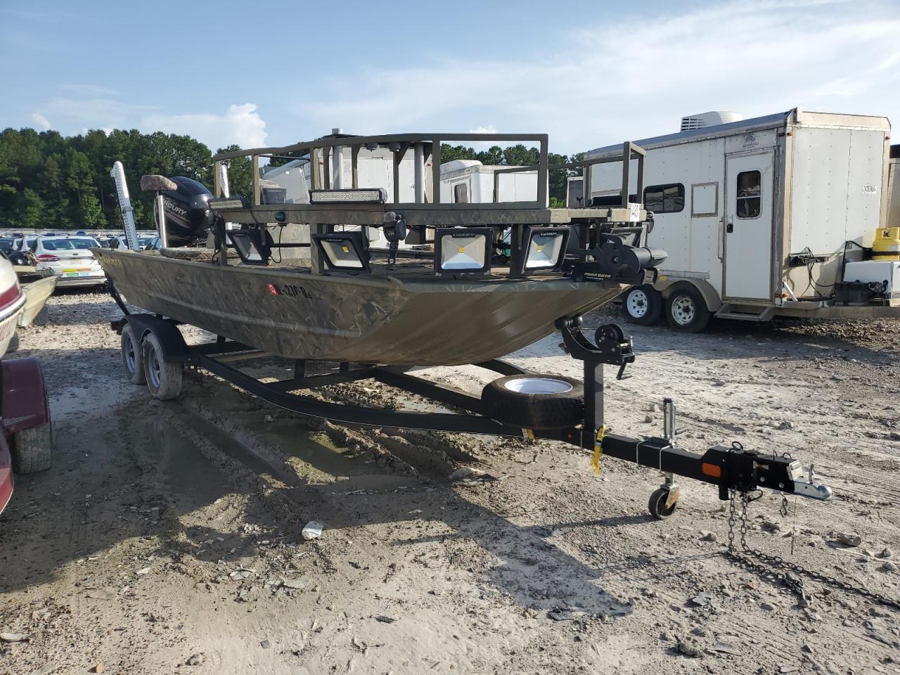 Salvage Other Boat Image