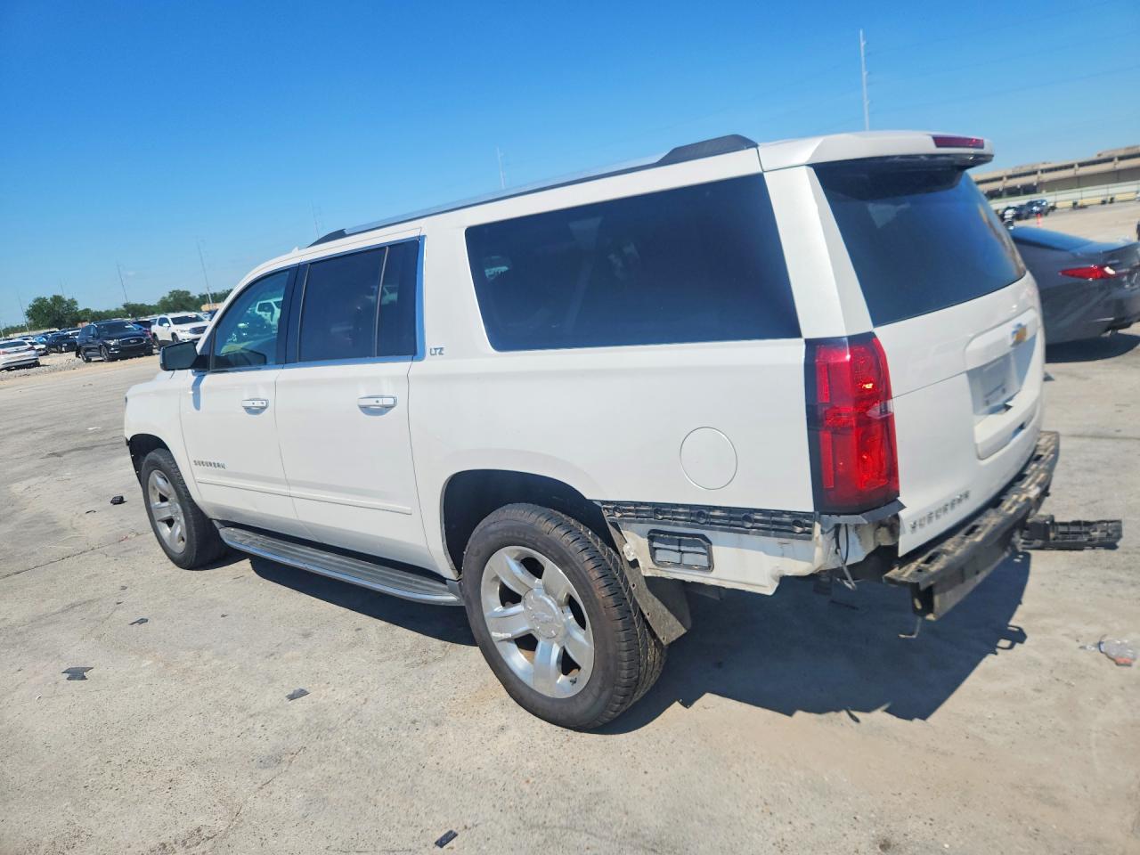 Chevrolet Suburban C1500 Ltz