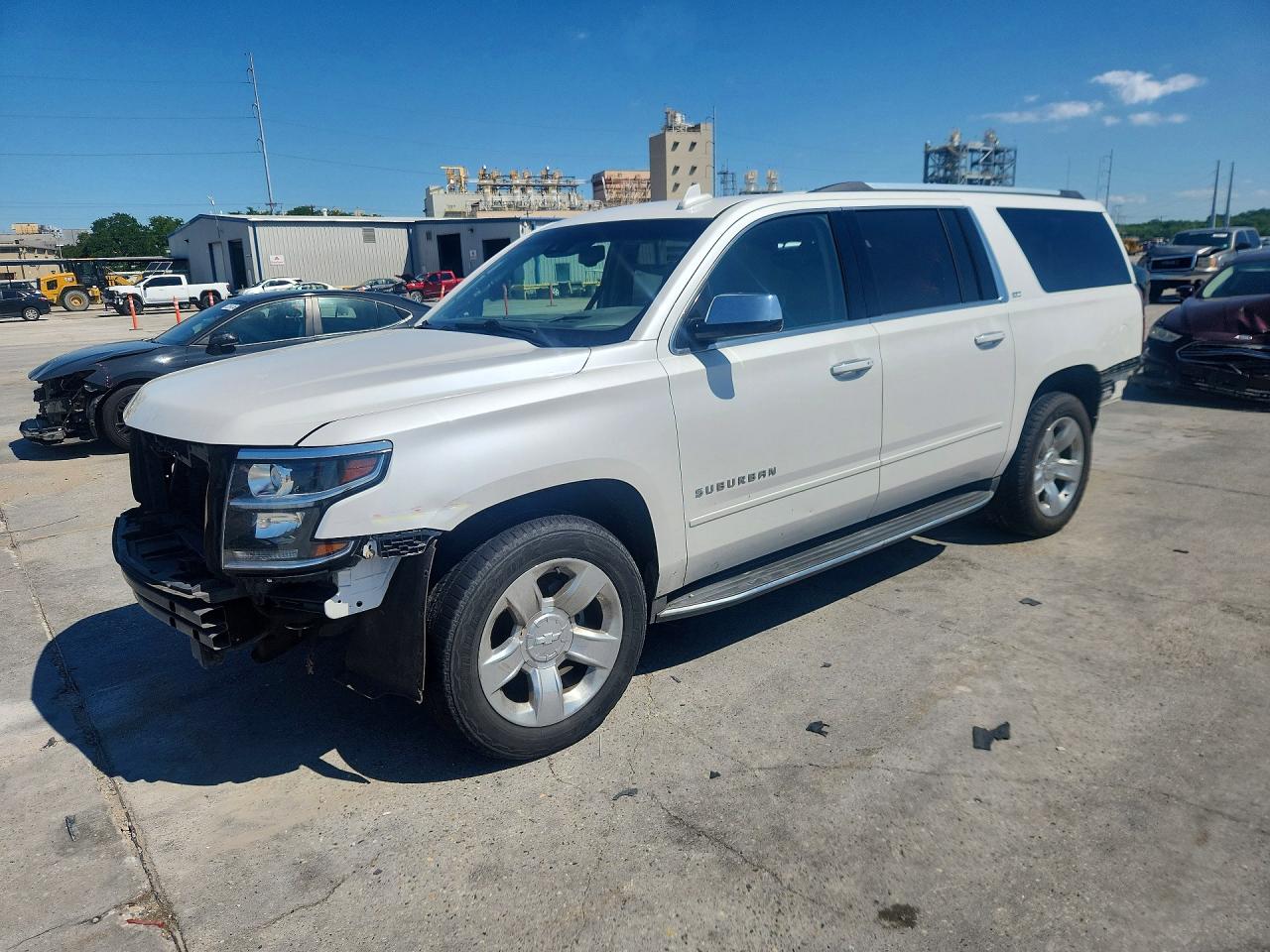 Salvage Chevrolet Suburban Image