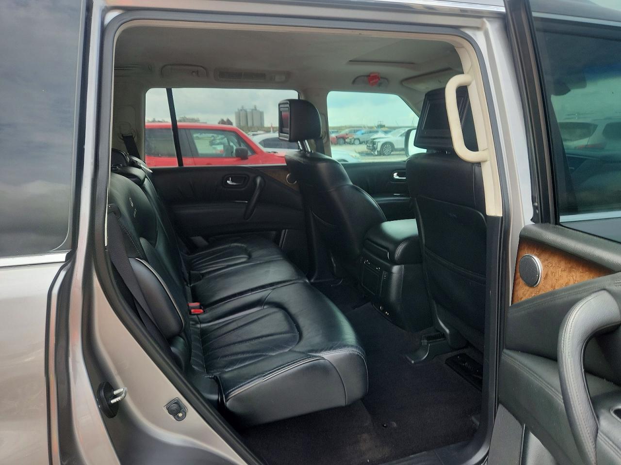 INFINITI Qx Base