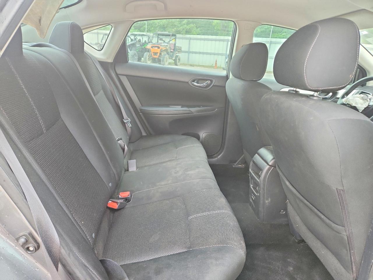 Nissan Sentra S
