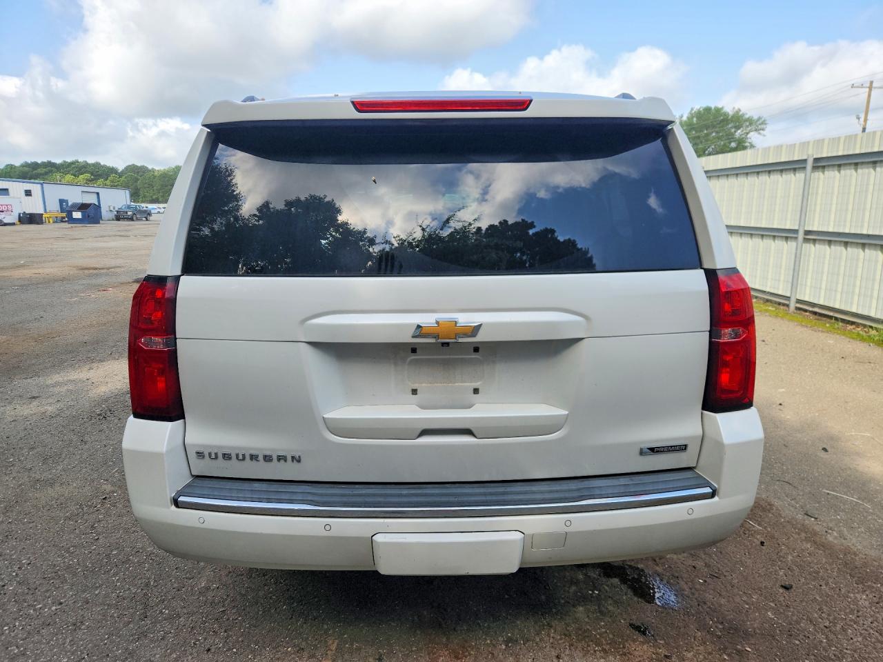 Chevrolet Suburban C1500 Premier