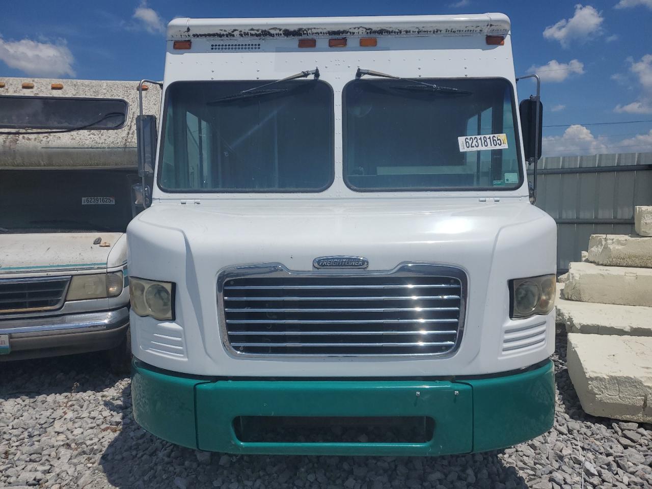 Freightliner Chassis M