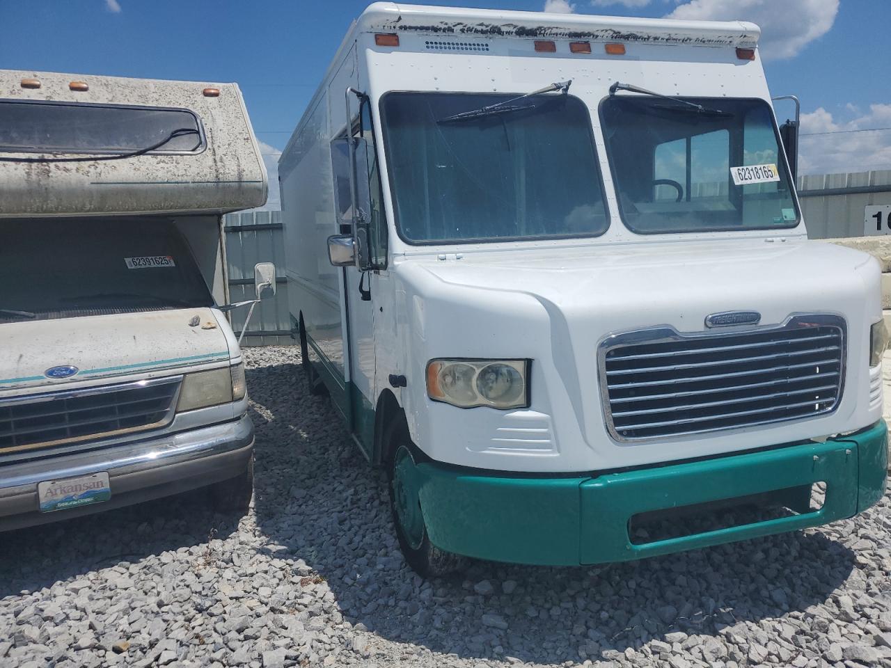 Freightliner Chassis M