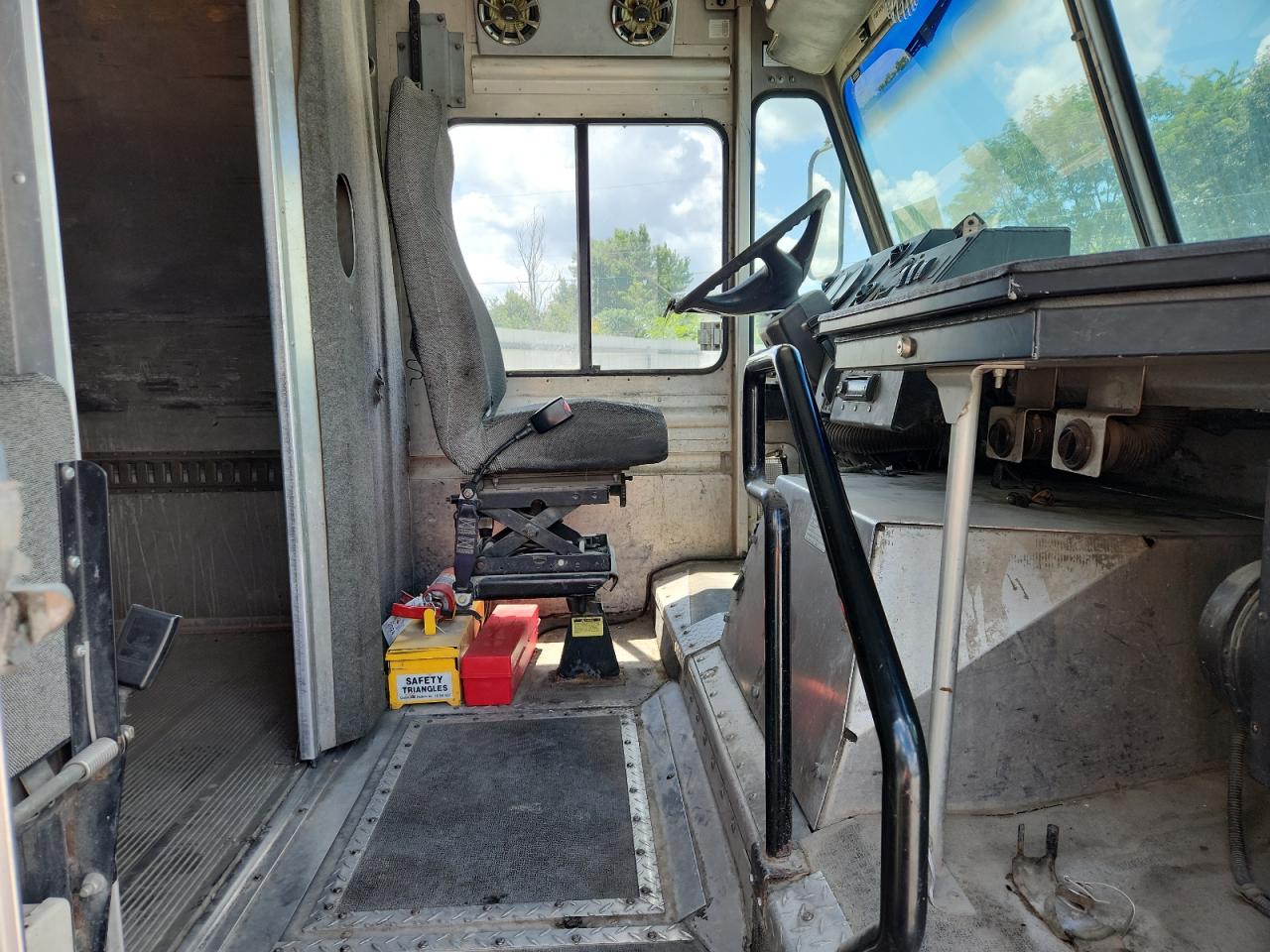 Freightliner Chassis M