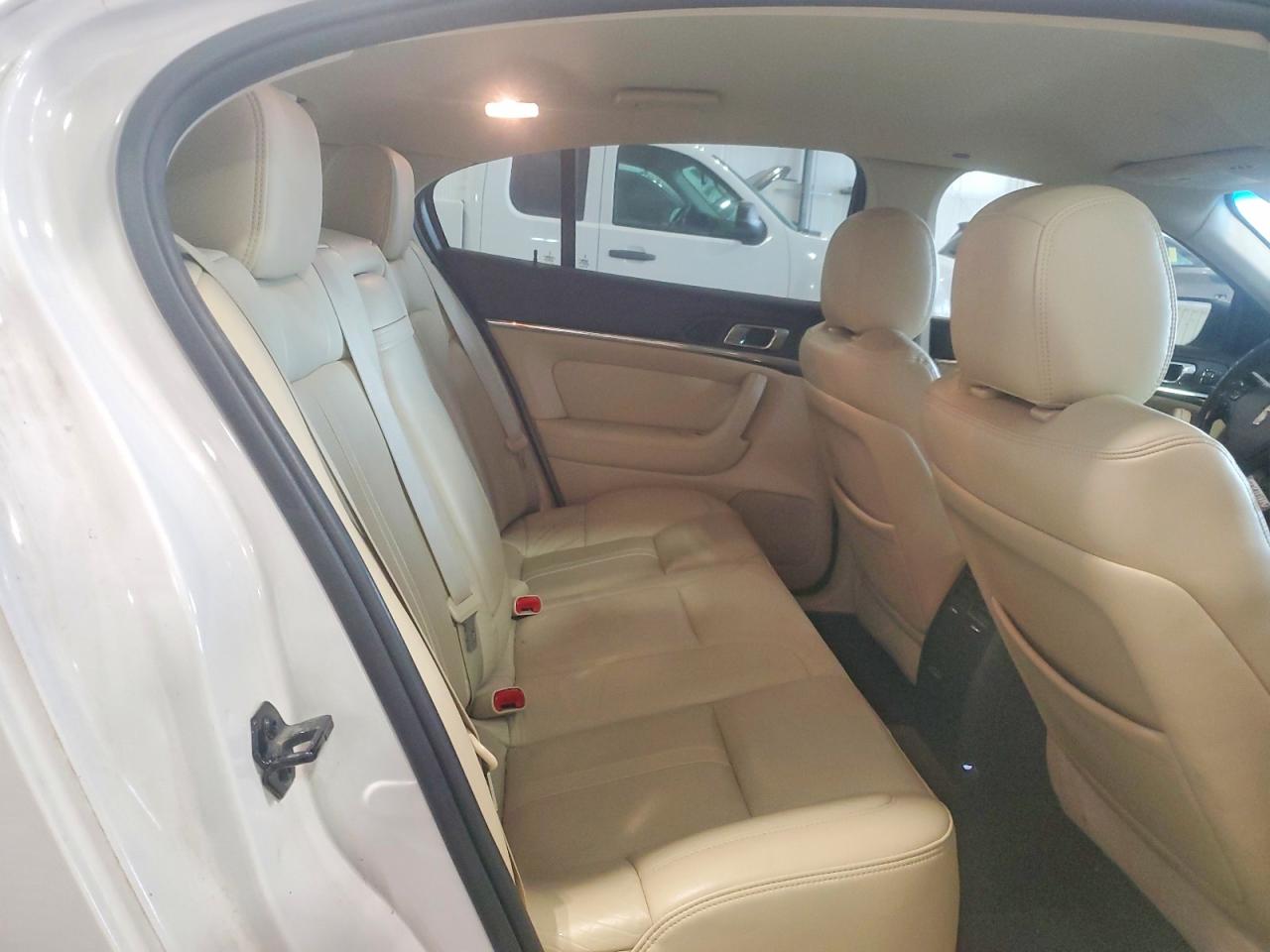 Lincoln MKS