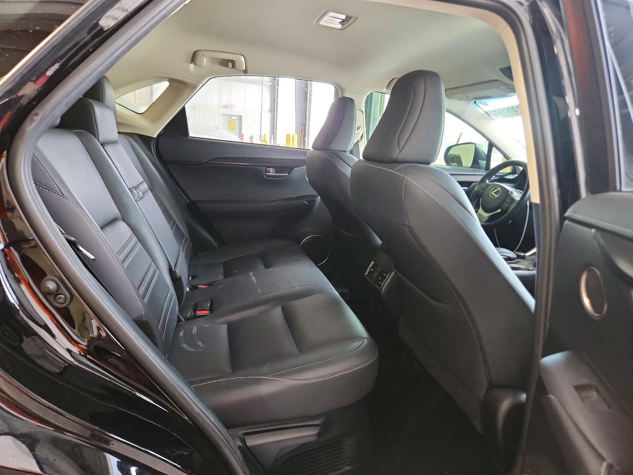 Lexus NX 200t