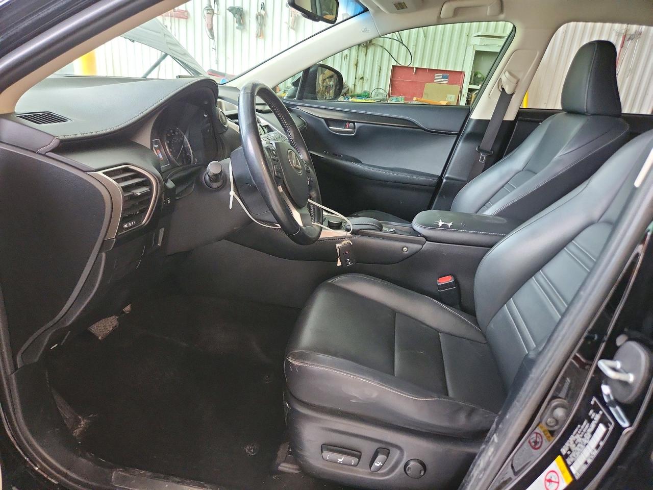Lexus NX 200t