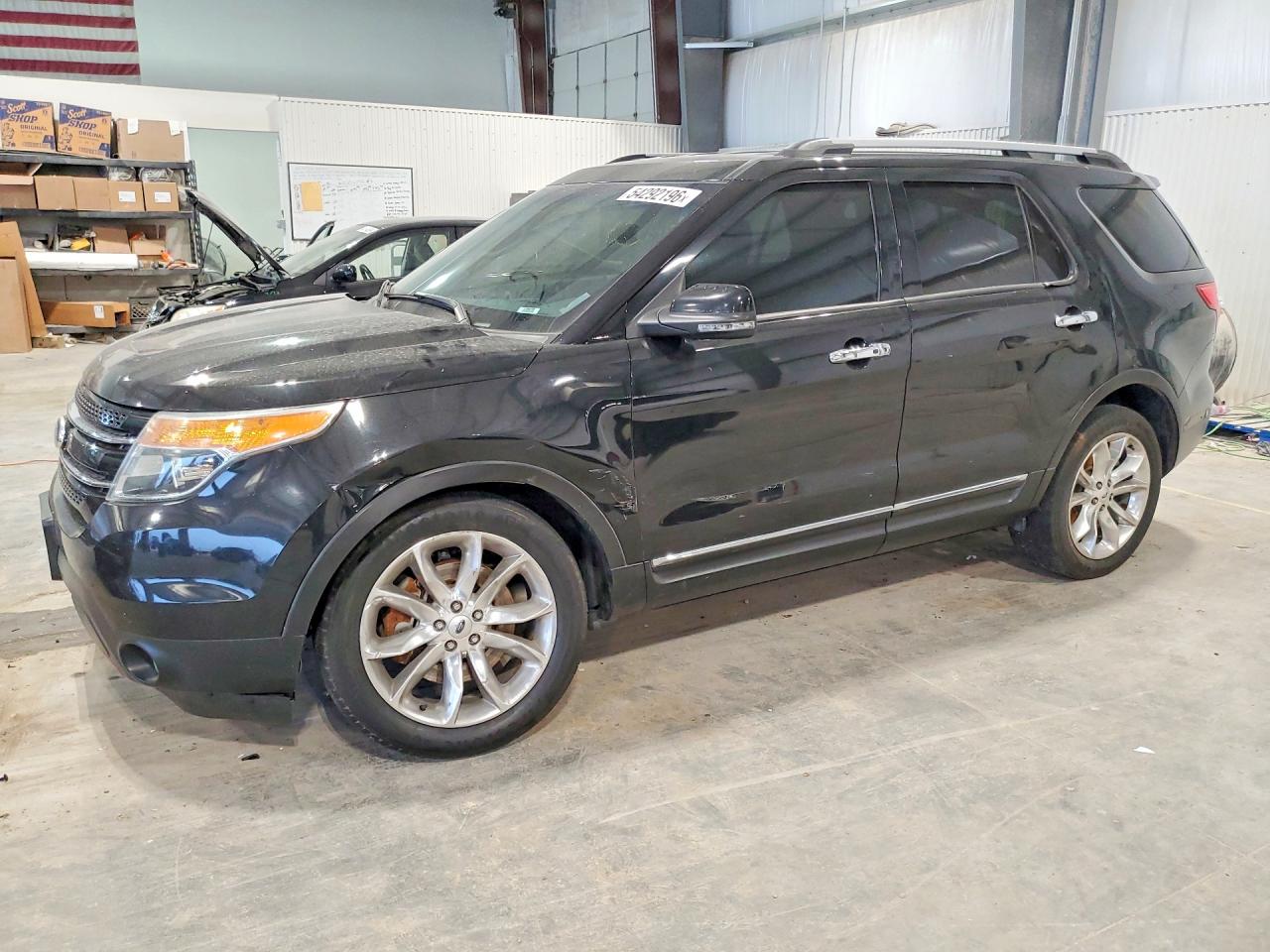 Salvage Ford Explorer Image