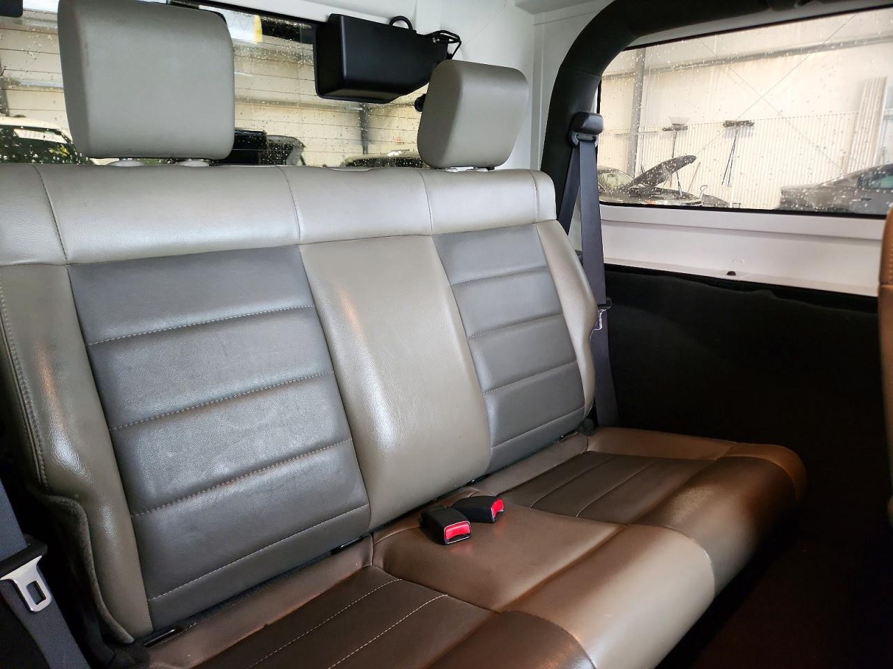 Jeep Wrangler Sahara